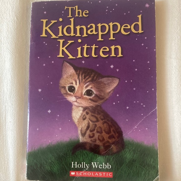 The Kidnapped Kitten by: Holly Webb - Picture 1 of 3